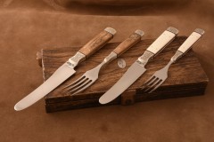 RM-1067-j