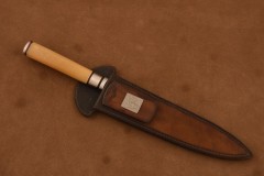 RM-1093-g