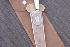 RM-589-g